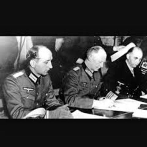 Norway surrenders to the Nazis