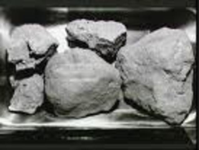 First robotic lunar sample return