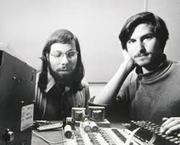 Steve Jobs y Steve Wozniak. Creadores de Apple.
