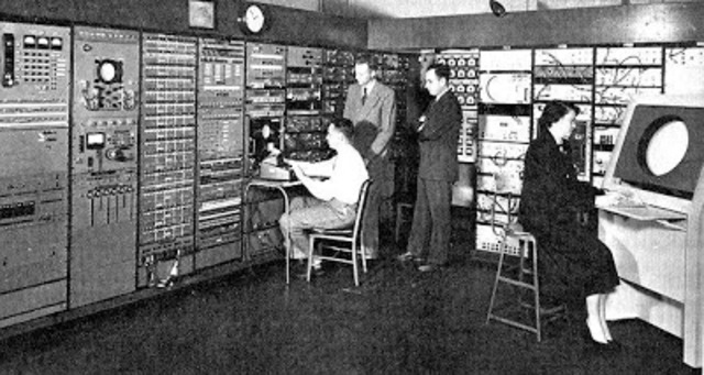 Las primeras computadoras con fnes no belicos
