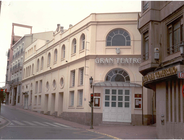 Comienzo de la creación del Gran Teatro