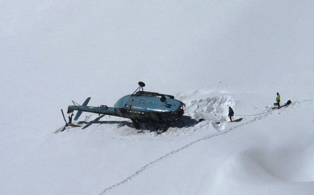 Вертолет Ми-8 Минобороны разбился на склоне Хан-Тенгри