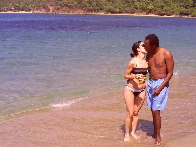 Beso en la playa Cinto, Santa Marta