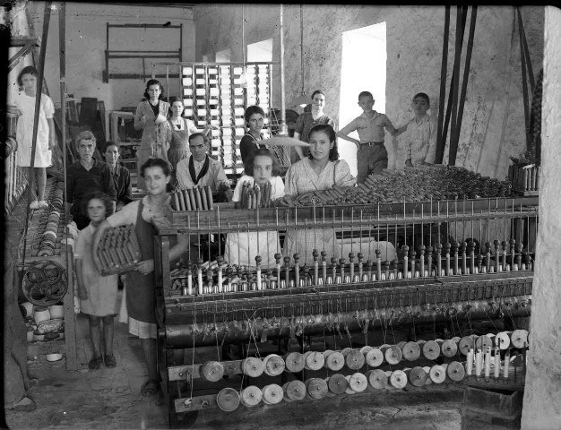 Empieza industria téxtil en México.