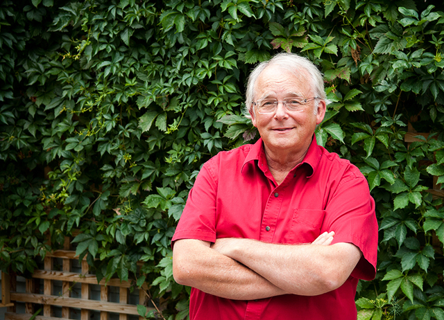 Beattle Collects Bone Samples from Remains of One of Franklin's Mens