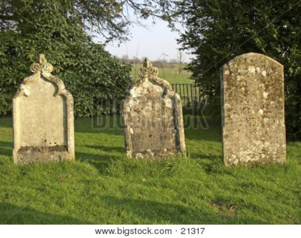 searchers find 3 graves