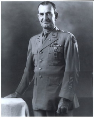 Early military: Kendall Jordan fielder