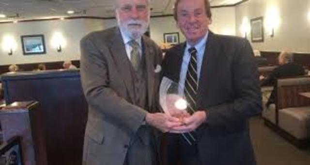 Vinton Cerf y Robert E. Kahn