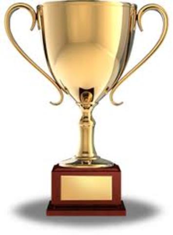 Gano el concurso con su novela "La serpiente de oro"