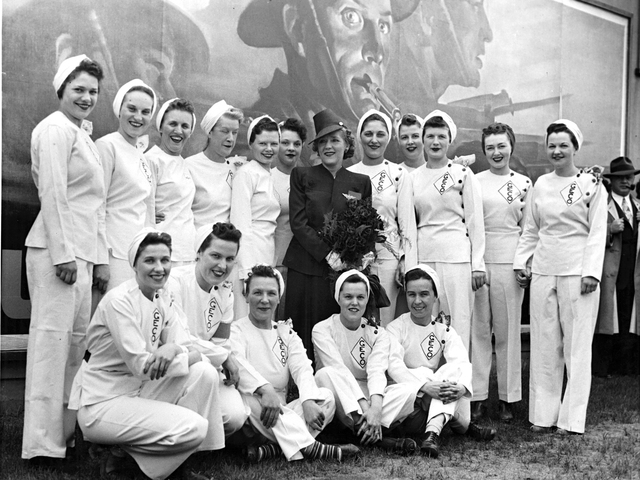 Allowing women to enlist in army