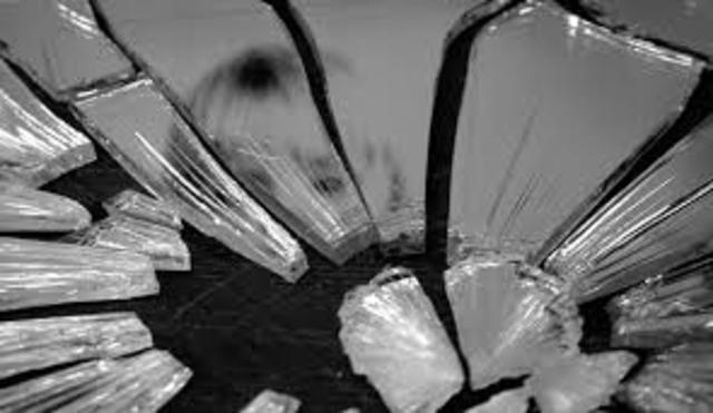 I'll shut up a mirror on my hand and short