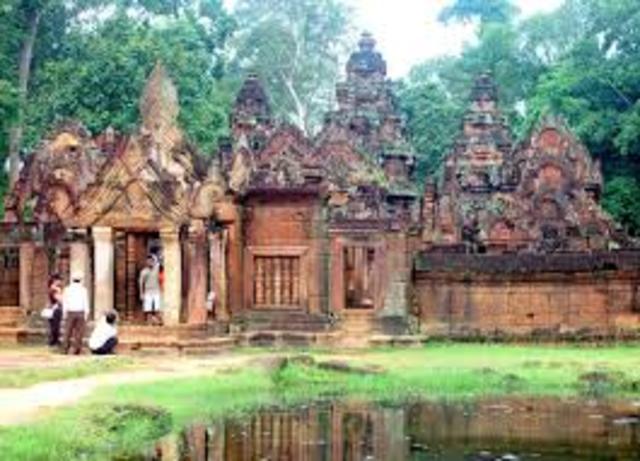 rajendravarman built banteay srei temple