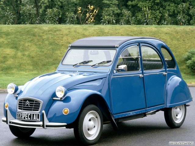 Citroën 2CV: populaire, humain, transgénérationelle