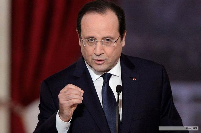 Francia extiende ataques al EI en Siria.