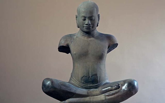 Jayavarman VII defeated the Chams.