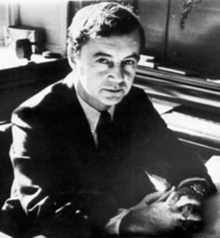 Erwing Goffman: "The Presentation of Self in Everyday Life"