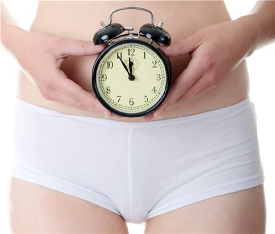 Primera menarquía (menstruación)