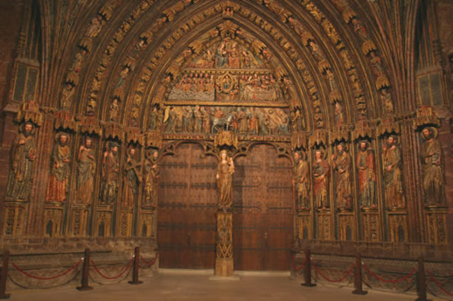 Pórtico de Santa María de los Reyes (Gótico español)