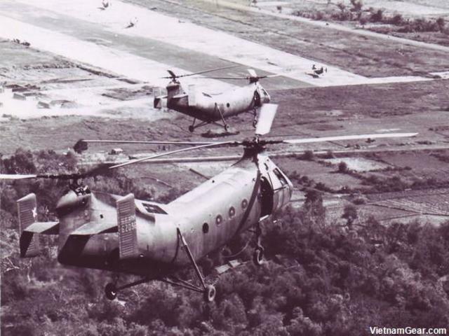 1961-1962: more U.S. military advisers go to Vietnam. They total over 9,000 by late 1962.