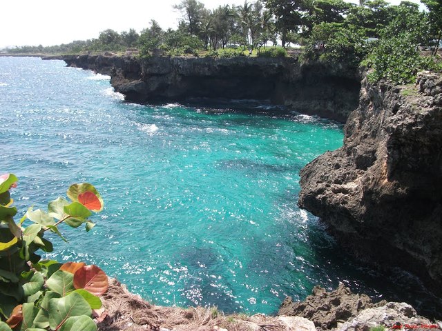 República Dominicana - La aventura de la educación: Dibujando sonrisas en el Mar Caribe