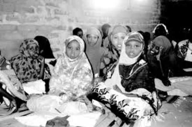 Mawi & family enter refugee camp