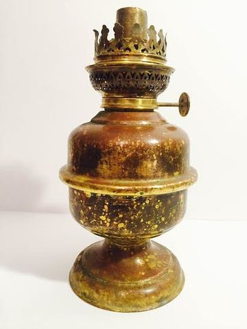 Ancienne Lampe à Pétrole