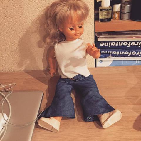 POUPEE EN PLASTIQUE 70's