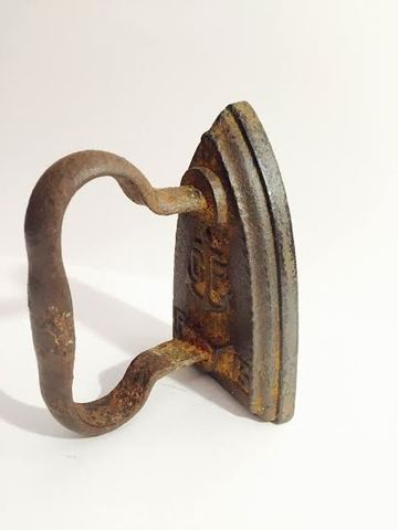 Anciens Fer à Repasse en fonte