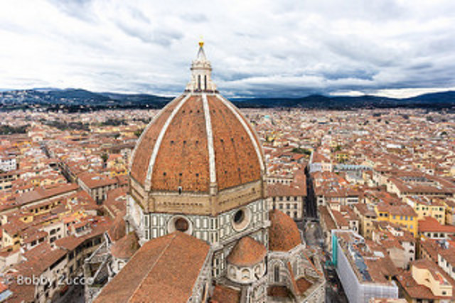 Becomes Member of the Painter's Guild of Florence