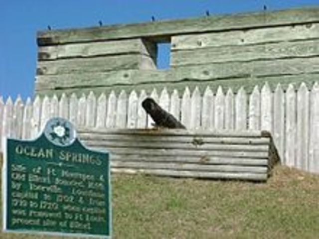fort Maurepas a été construit en 1733.