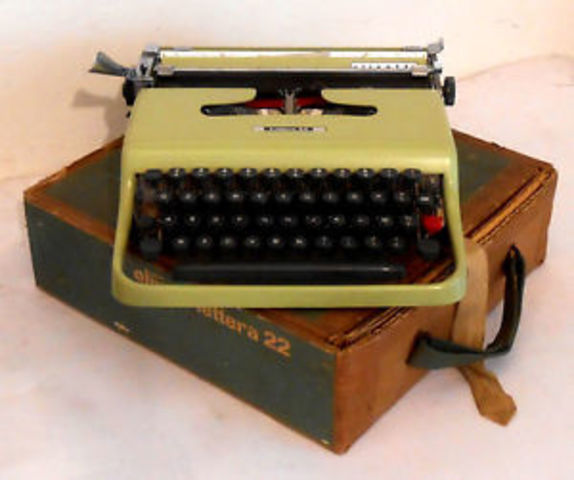 M. Nizzoli, Lettera 22, de Olivetti