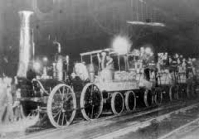 makes the first railraod lovamotive