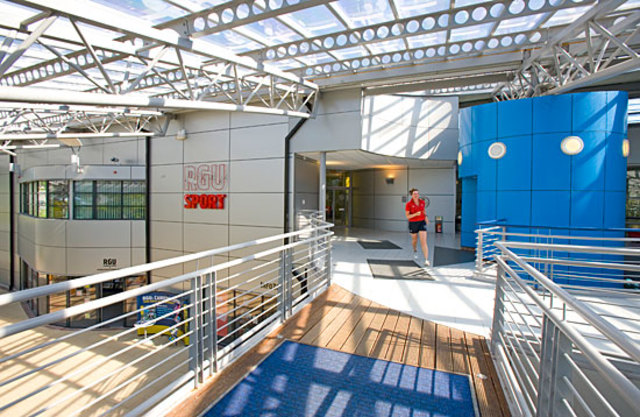 Открытие Водного стадиона в университете Абердина