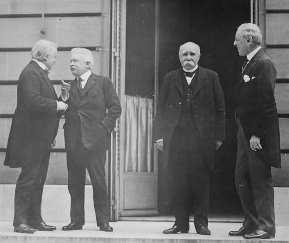 Tratado de versalles, inglaterra reconoce su independencia