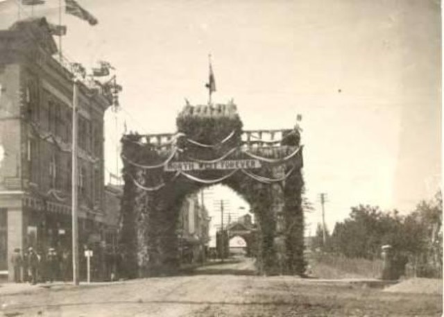 Saskatchewan Becomes a Province - PN