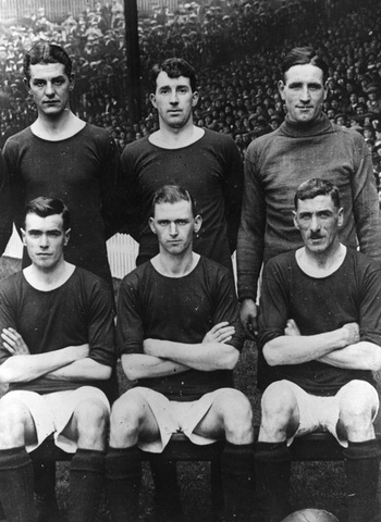 United History: 1920-1929.      A group of Reds gather at the start of the decade.