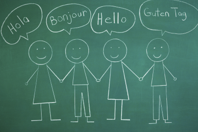 Spanish and Polish students create an album with buildings resembling shapes