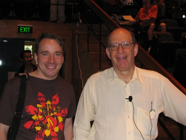 Tanenbaum-Torvalds Debate