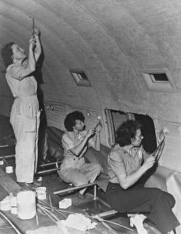 Rosie Rolls Up her Sleeves