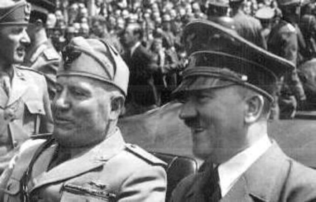 Mussolini and Hitler, two peas in a pod