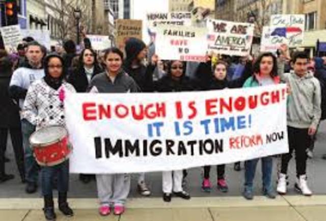 U.S. Supreme Court Upholds Centerpiece of AZ Immigration Law