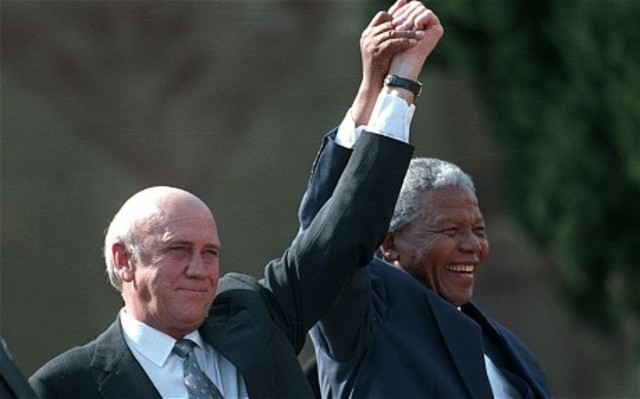 Mandela and deKlerk Sign Record of Understanding
