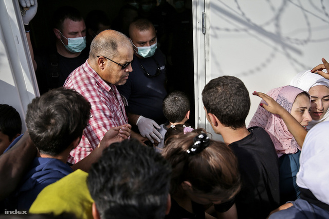 Bekeményít az EU migránsügyben