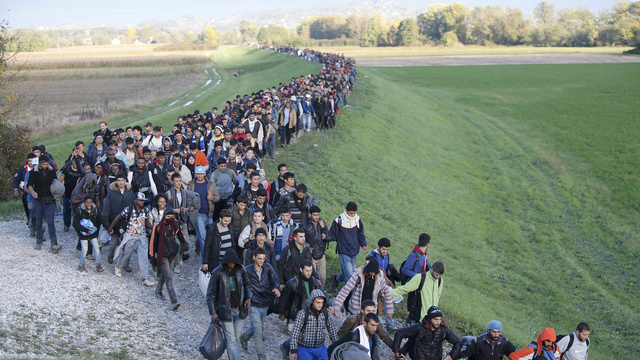 Rendkívüli csúcsot hívtak össze a menekültválság miatt