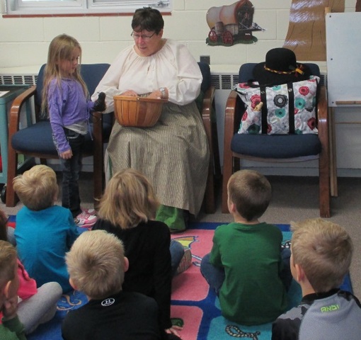 Mrs. Randall Teaches Us About the Pilgrims
