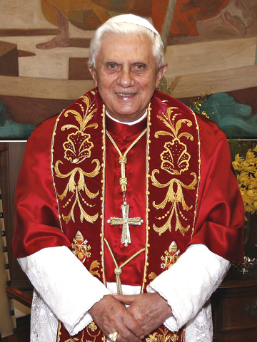 Nace Benedicto XVI