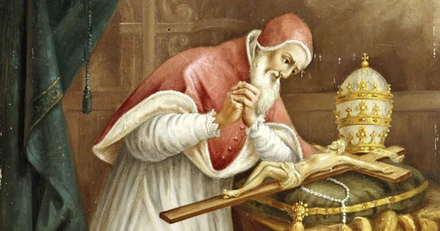 Elizabeth excomunicated by the pope