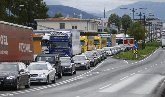 Faymann: A határ nincs lezárva!