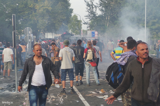 Magyar könnygázról ír a külföldi sajtó