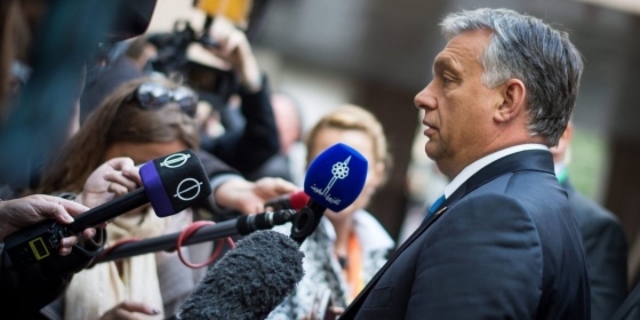 Orbán: Védjük az EU külső határait
